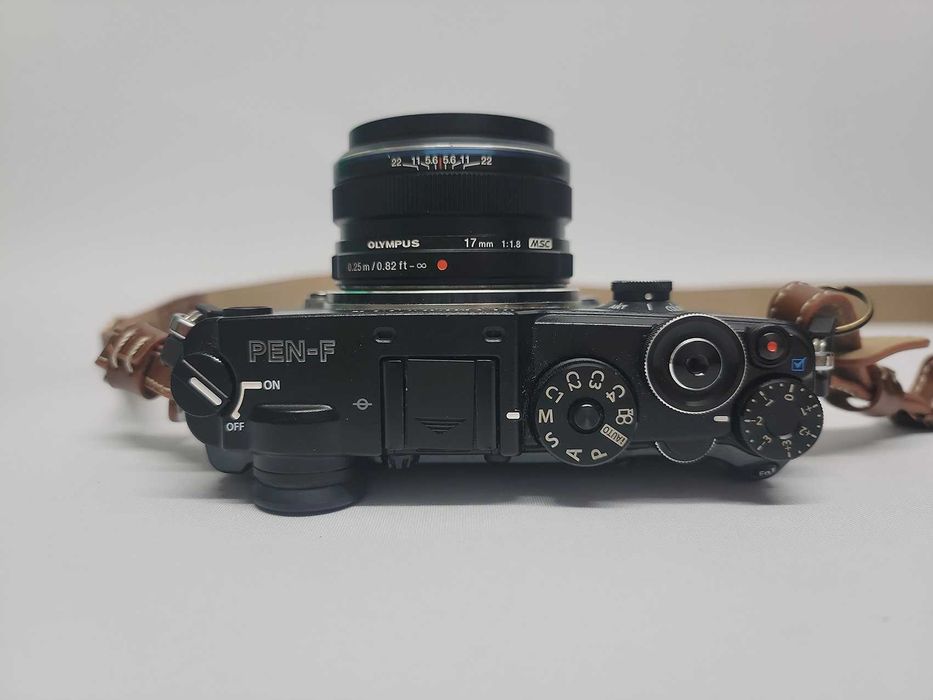 Câmara Olympus PEN-F + lente 17mm F1.8