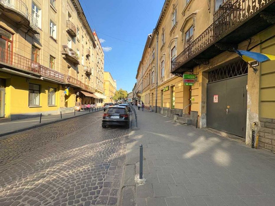 Продаж 2 кім квартира 72 м2, вул. Пекарська, м. Львів