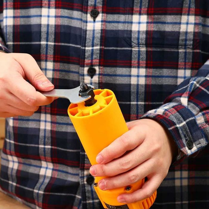 Фрезер DEKO DKR800 1,5кВт глибина 60мм 30000об/хв зажим 6-8мм фрезерка