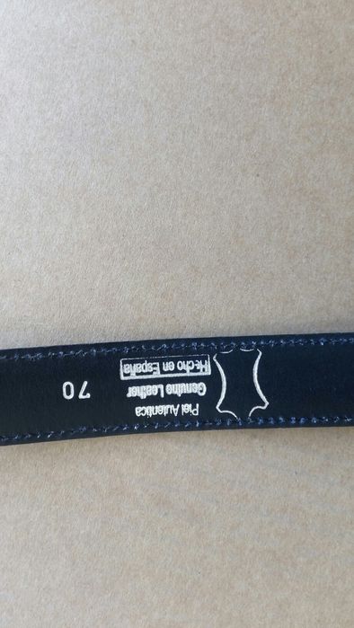 Cinto em pele 70 cm menino azul escuro como novo