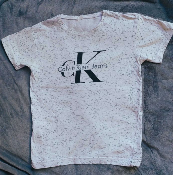 * Bluzka T-shirt melanż z napisem * r. 140/146