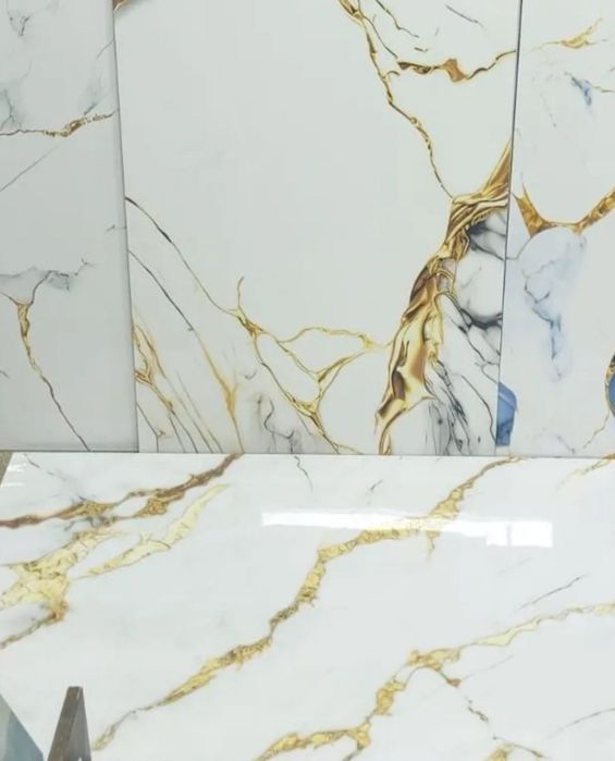 Пленка-самоклеящаяся