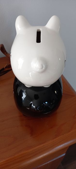 Ceramic Coin Holder444053632855592961