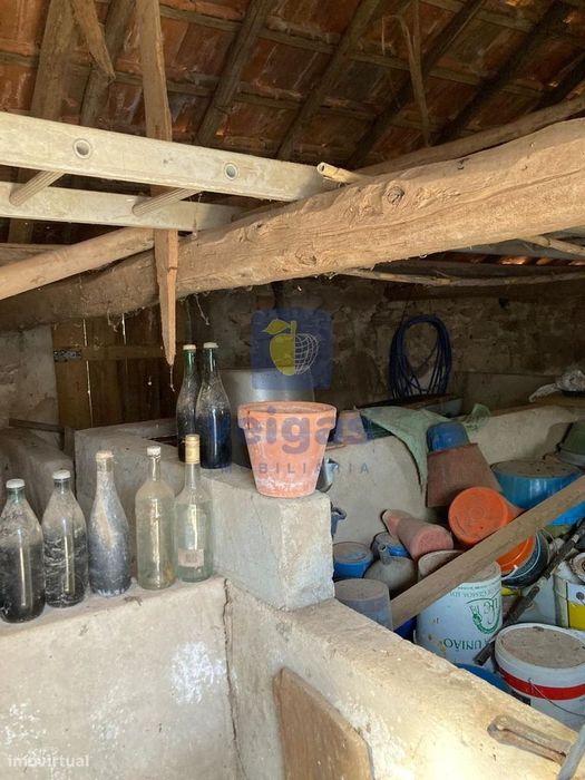 Casa Típica Portuguesa com Terreno de 6346m2