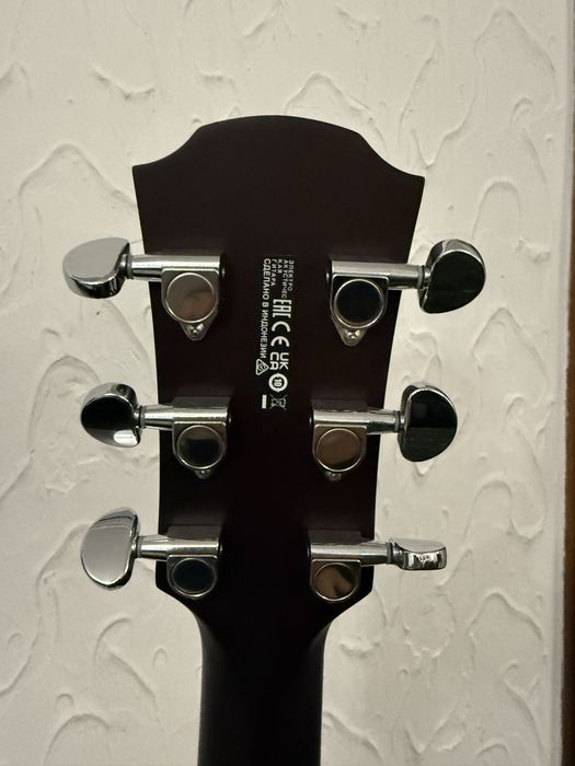 Yamaha APX 600 ( Ambar )