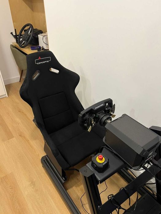 Cockpit Nitro E-Racer com Fanatec DD2 25nm