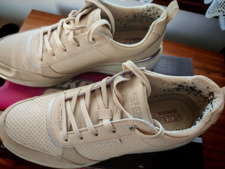 Sapatilhas de senhora praticamente novas