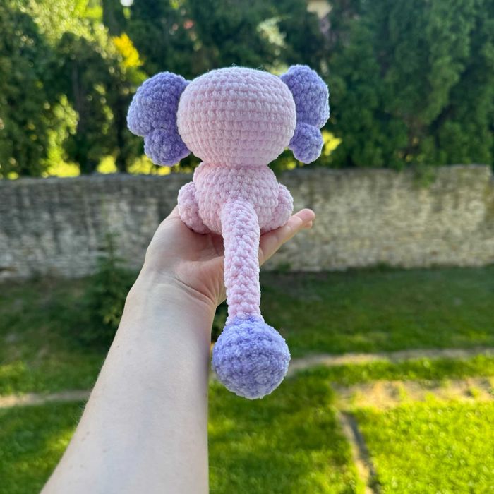 Monsterek na szydełku, maskotka handmade, amigurumi, 12 cm