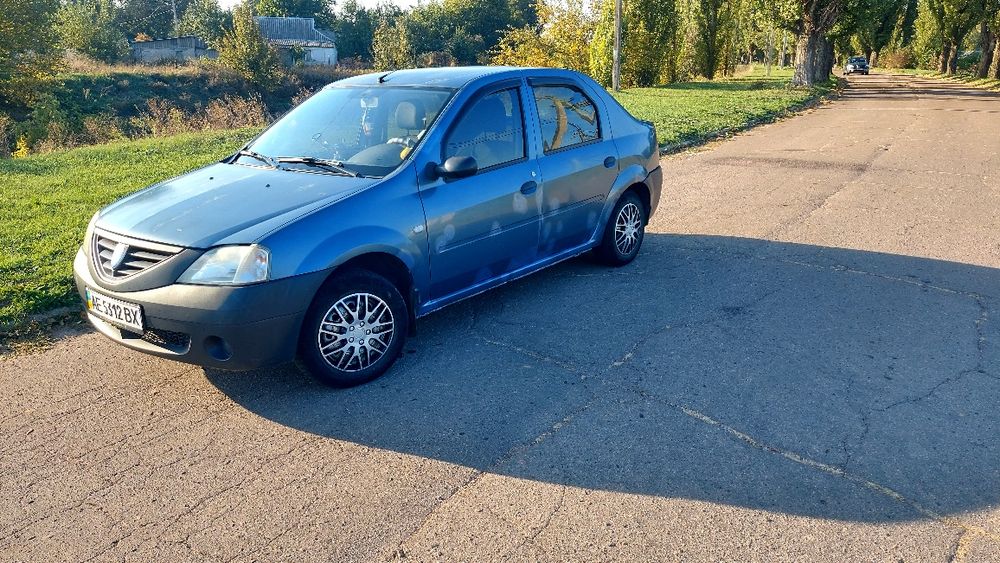Продам.Дачию Логан.
