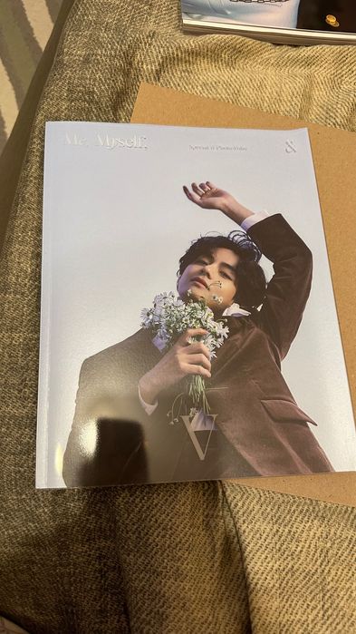 v bts - купити предмети колекціонування - Ціна на OLX.ua