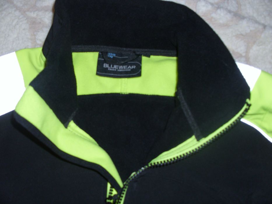 Kurtka softshell  BLUEWEAR  M ok 175 cm  elementy odblaskowe  Nowa   +  koszulka ENGELBERT STRAUSS