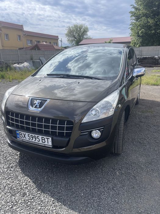 Peugeot 3008.                                        .