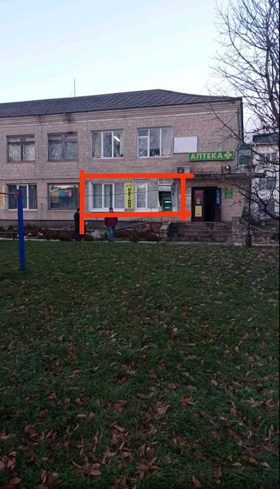 Нежитлові приміщення 24.5 м2,  Мар'янівка, вул. Незалежності 17