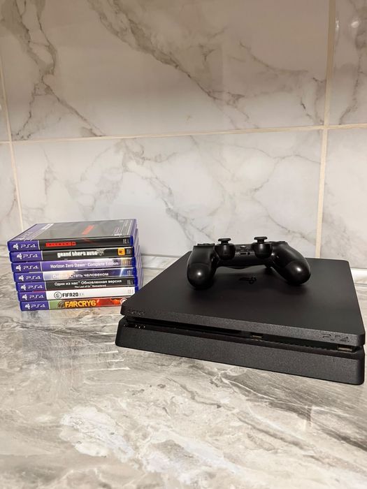 Playstation 4 Slim 1 TB + 7 игр