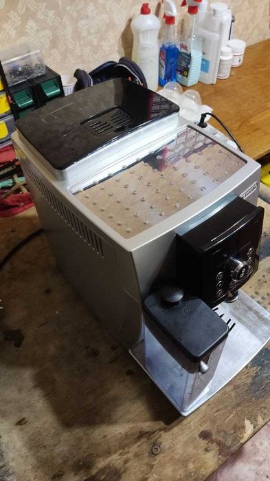 Кофемашина Delonghi ecam 24.450s