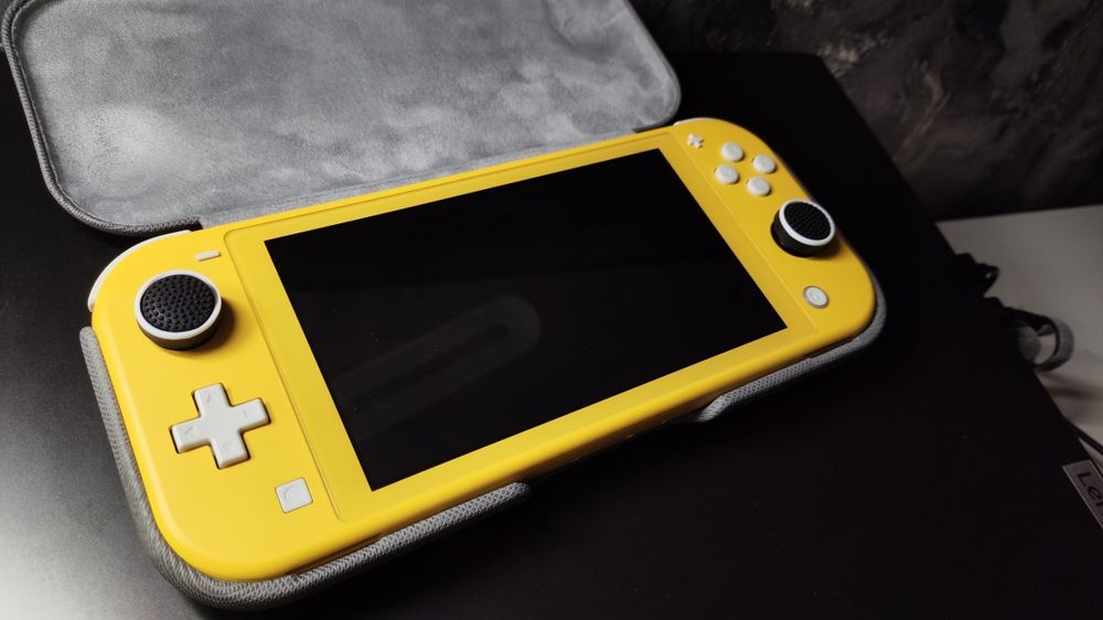 Nintendo Switch Lite (Нінтендо Свіч Лайт) купити - ціна на OLX