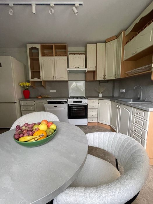 Оренда нового та затишного 2 кімнатного будинку вул Розточчя