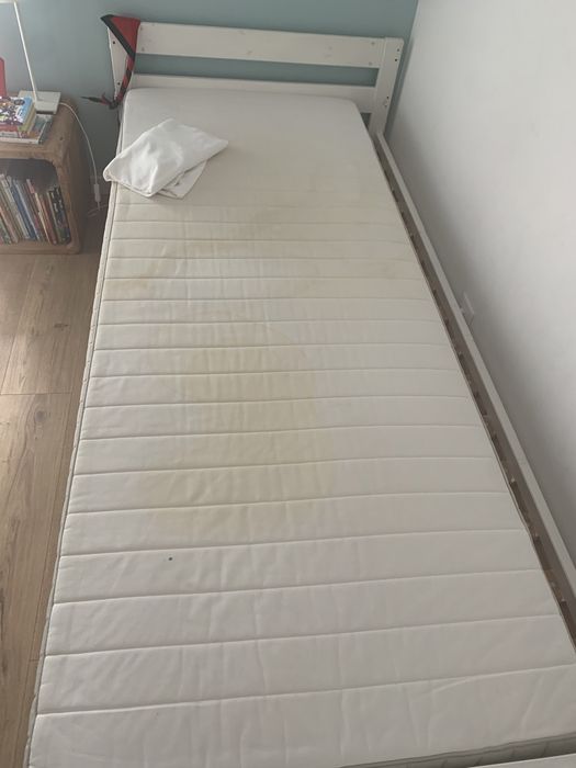 Colchão solteiro Ikea