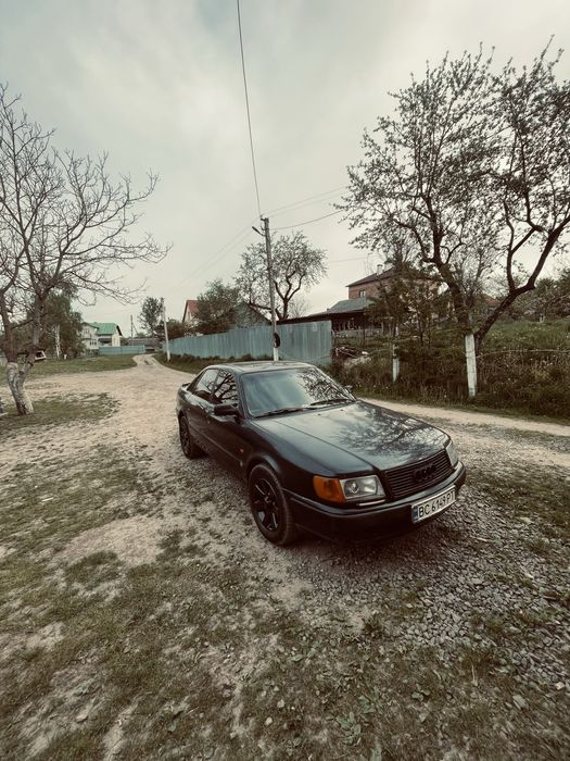 Продам ауді 100с4