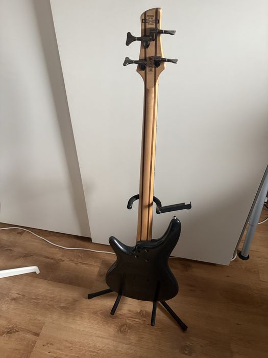 Ibanez SR300E – bas elektryczny, bardzo dobry stan + pokrowiec