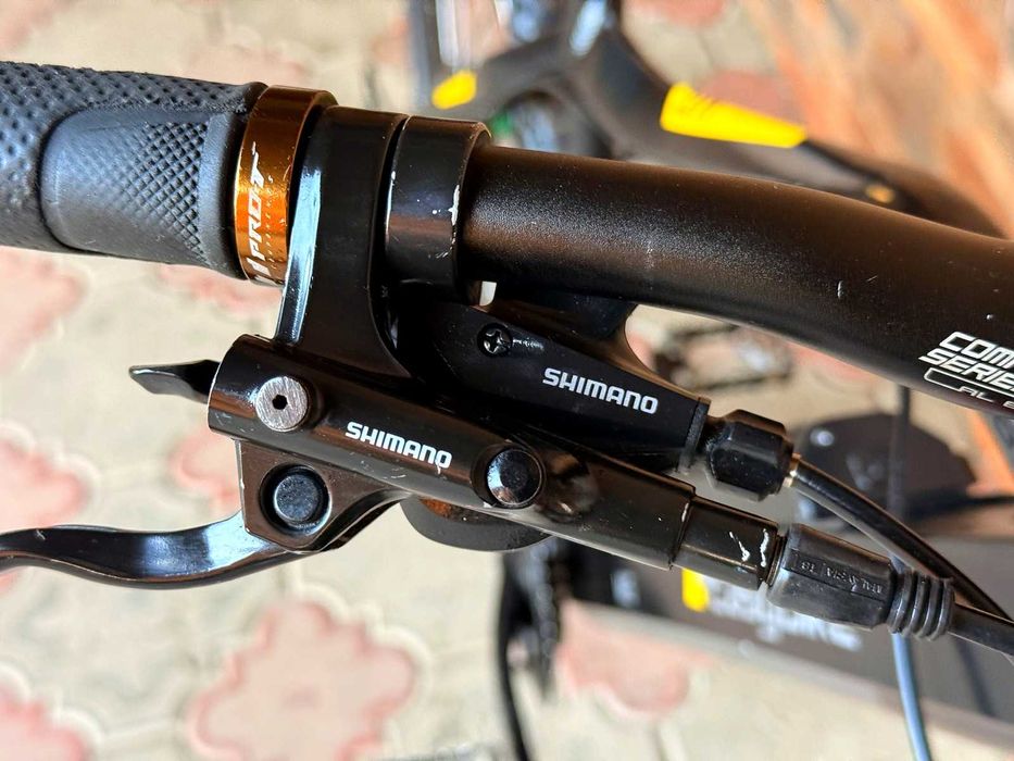 Електровелосипед EASY BIKE Mi5 26"M-L" SHIMANO, RST, MAXXIS