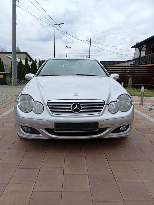 Mercedes-Benz Klasa C Mercedes W203 bez korozji! Bardzo ładny egzemplarz.
