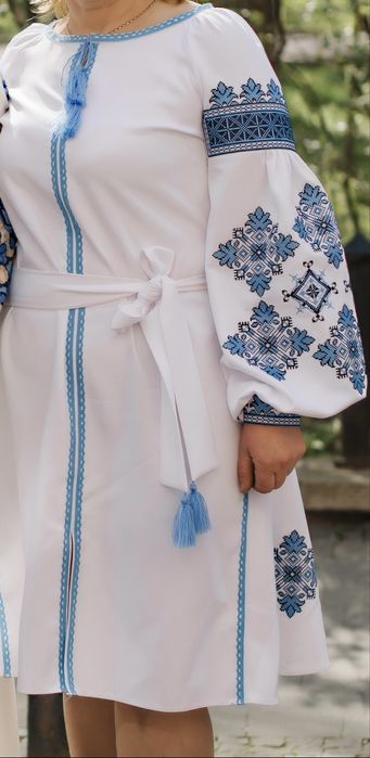 Плаття-сукня вишите