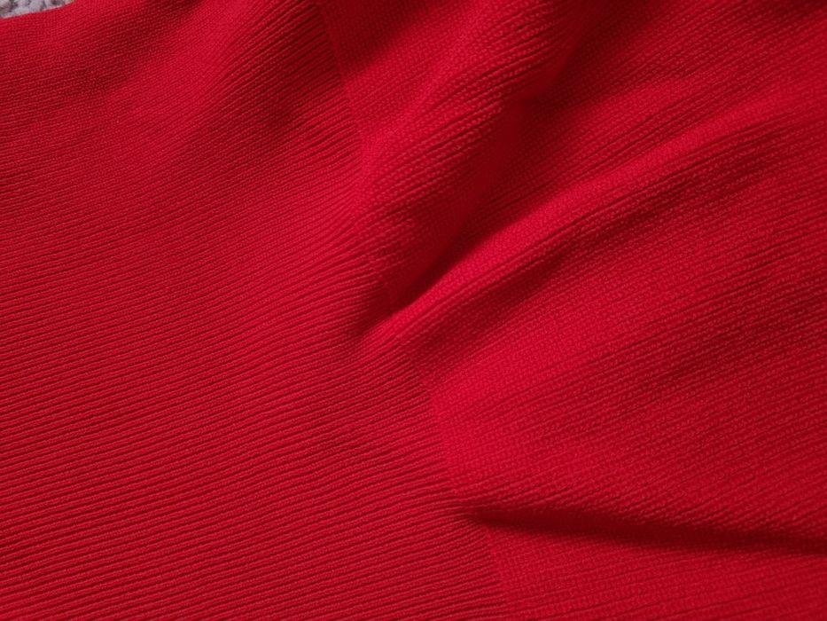 Camisola vermelha Zara