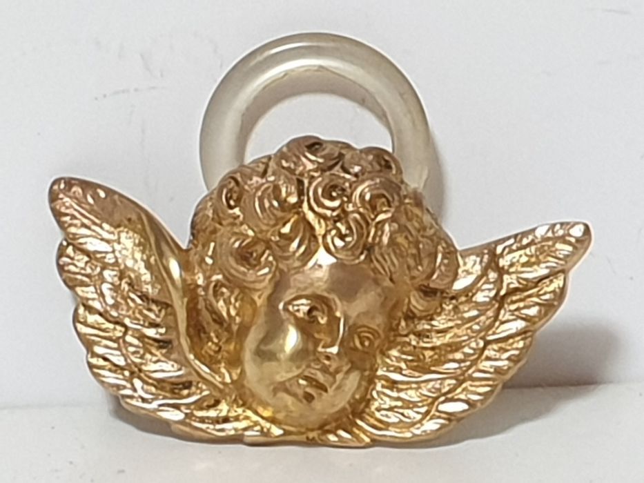 Amoroso antigo anjinho da guarda em metal com banho em ouro