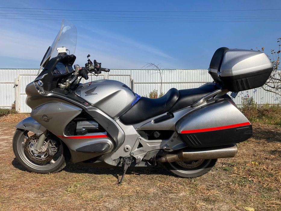 st 1300 honda pan european