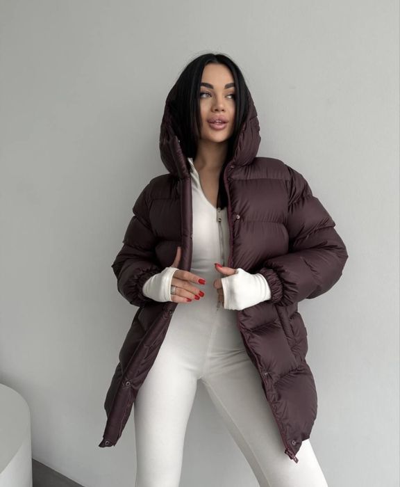 Куртка шоколад нова