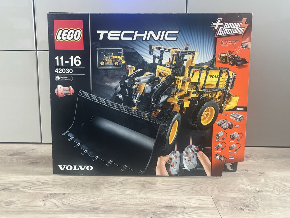 42030 Lego Technic koparka Volvo