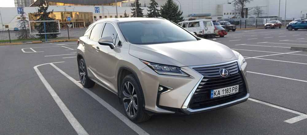 Офіційний Lexus RX 2016