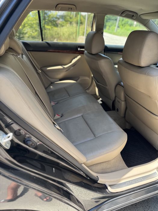 Toyota Avensis 2,0 дизель механика