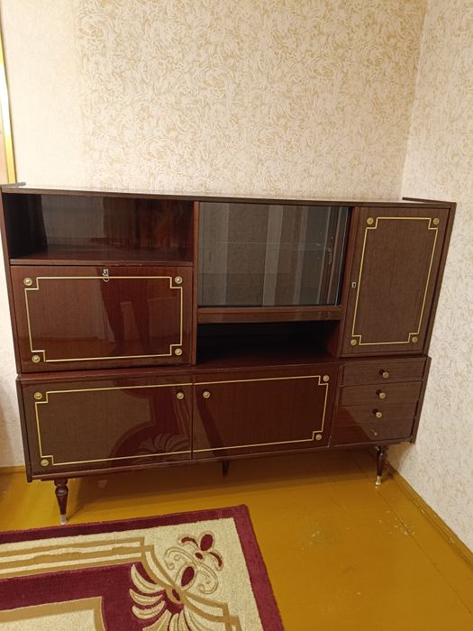 Продам стінка комод сервант