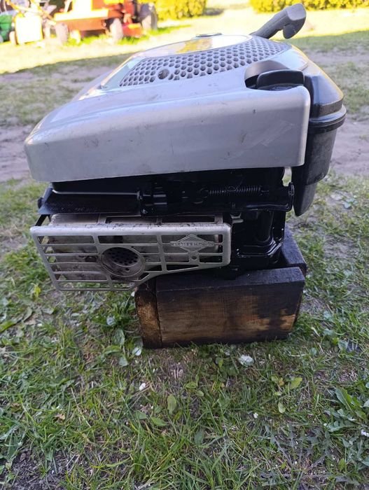 Двигун briggs straton 675ex