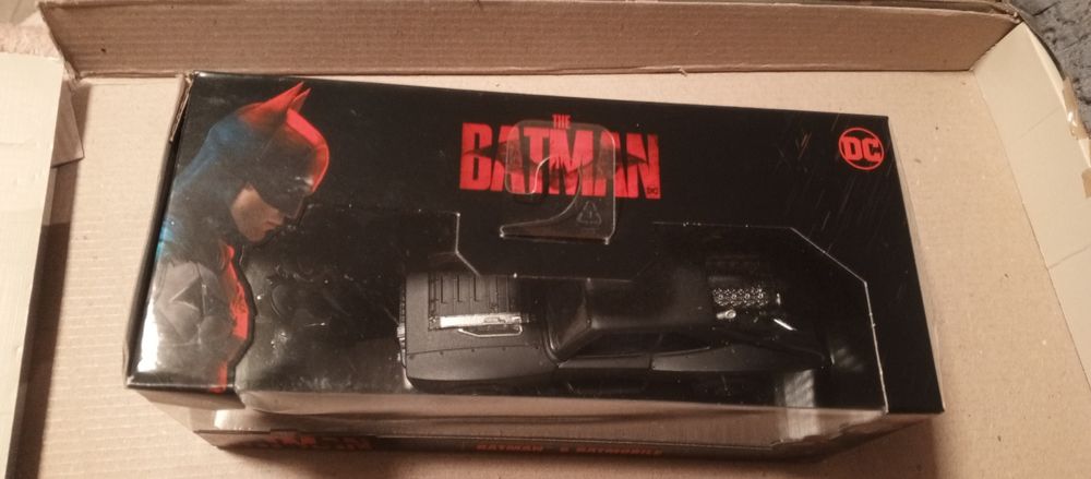 THE BATMAN 2022 pojazd Batmobile, Samochód + Figurka