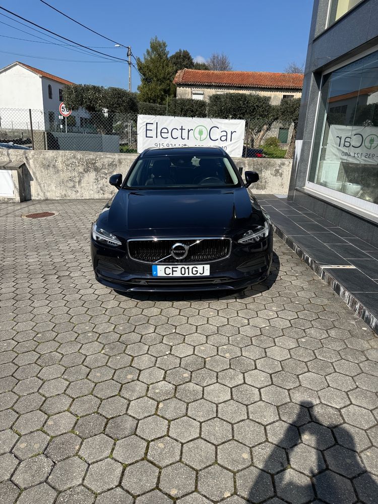 Volvo V90 D4 AWD Geartronic Momentum