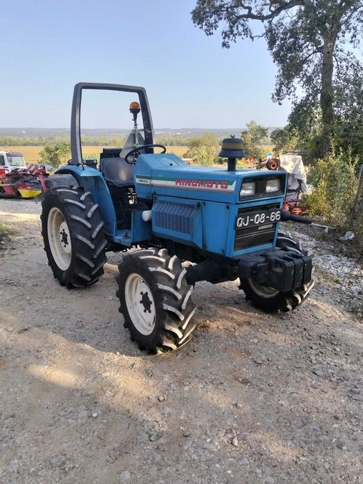 Trator agricola Hinomoto E-2804