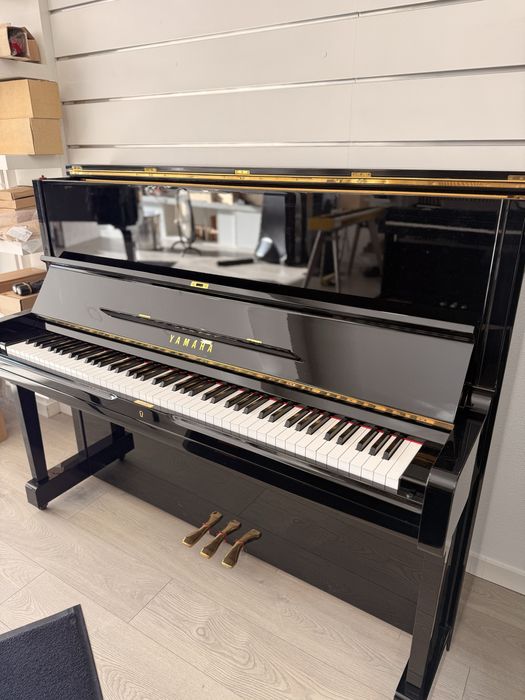 Piano Vertical Yamaha U1