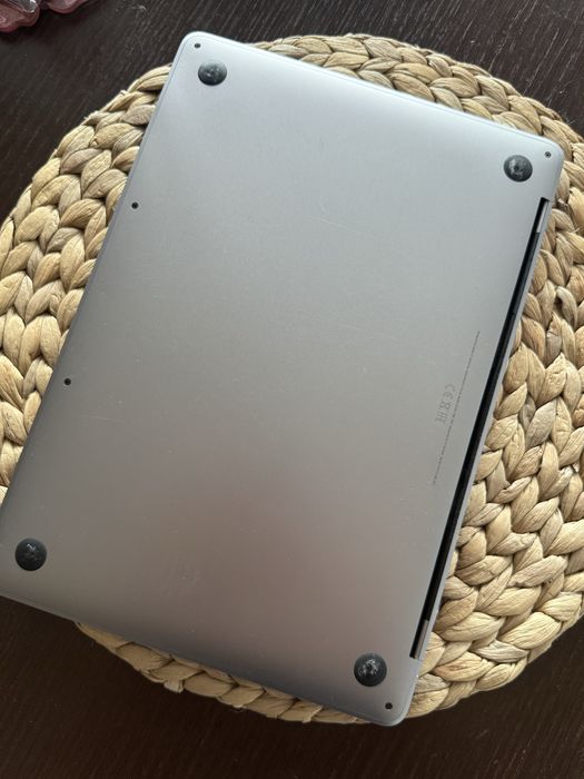 ⸻  Apple MacBook Pro 13” 2019 – model A2159