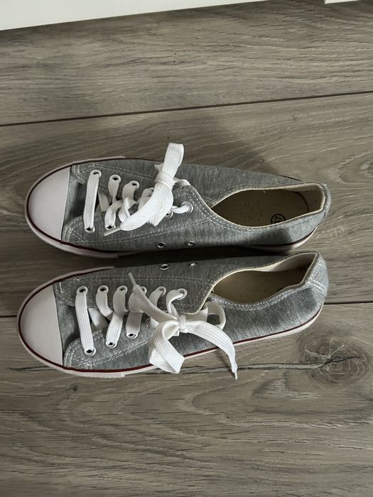 Szare trampki sportowe 37