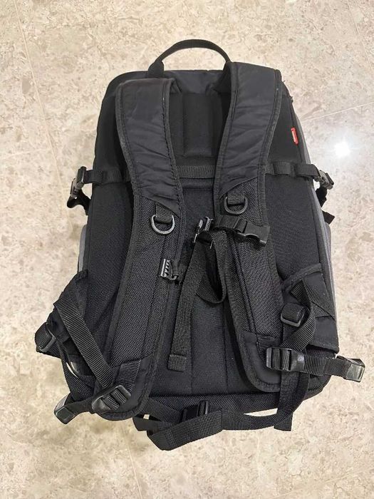 Kit Manfrotto — Mochila Advanced Travel + Tripé BeFree Advanced