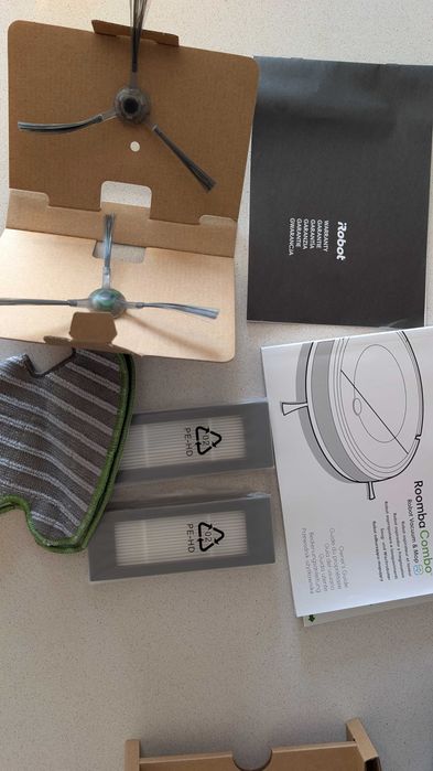 Aspirador Roomba Combo (aspira e lava)