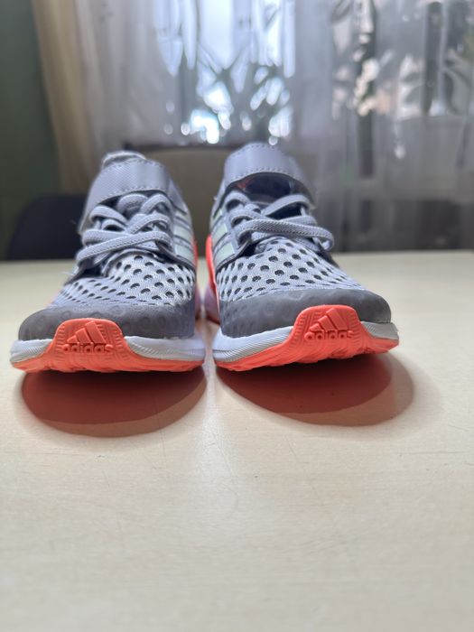 Кросівки Adidas нові
