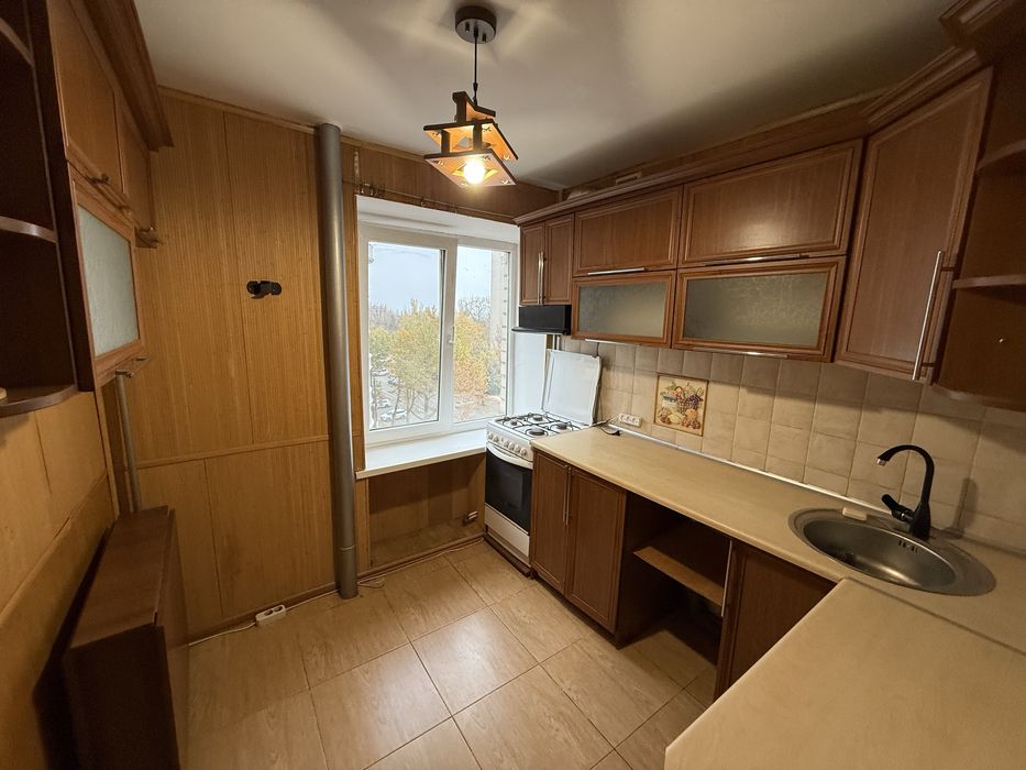 Двушка на Адмиральской/К.Либнехта.7/9 кирпич.