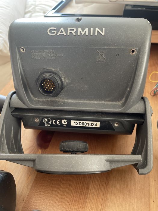 Sonda Garmin completa Fishfinder 400C