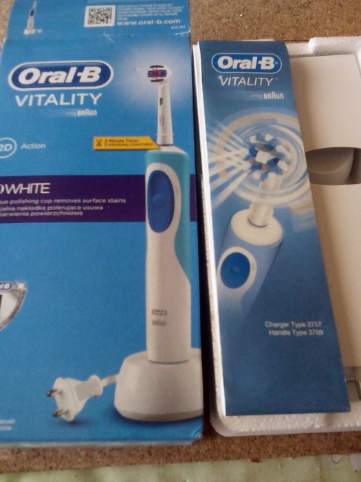 Stacja dokująca do szczoteczek elektrycznych Oral-B Braun 40 Nowa!