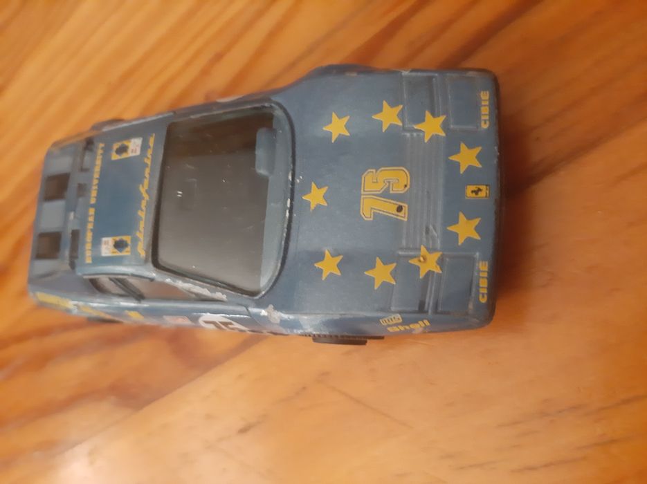 Miniatura Ferrari 512 BB - Burago 1980