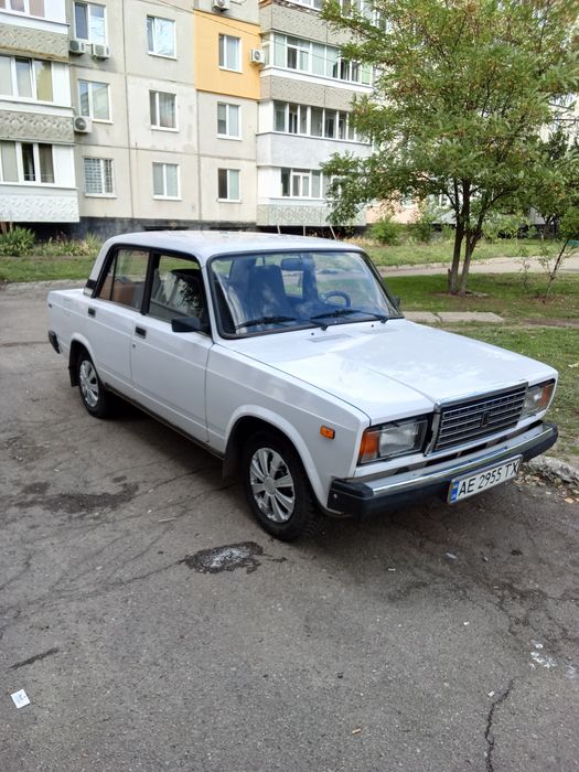 Автомобиль ваз 2107